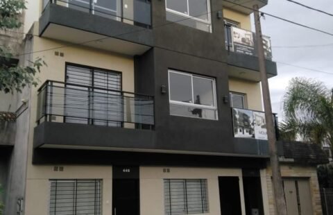 Villa Luzuriaga, Ocampo 448 2 C