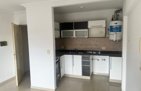 Ramos Mejìa Av de mayo 2000 1A